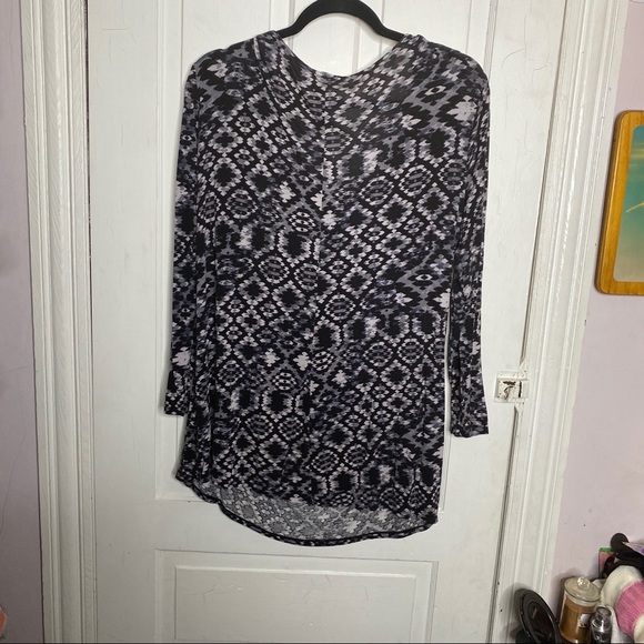 1X 16W Black & White Faded Glory Patterned Shirt - Picture 2 of 4